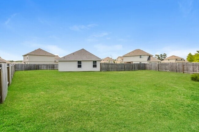 Building Photo - 8634 Doris Oaks Cir
