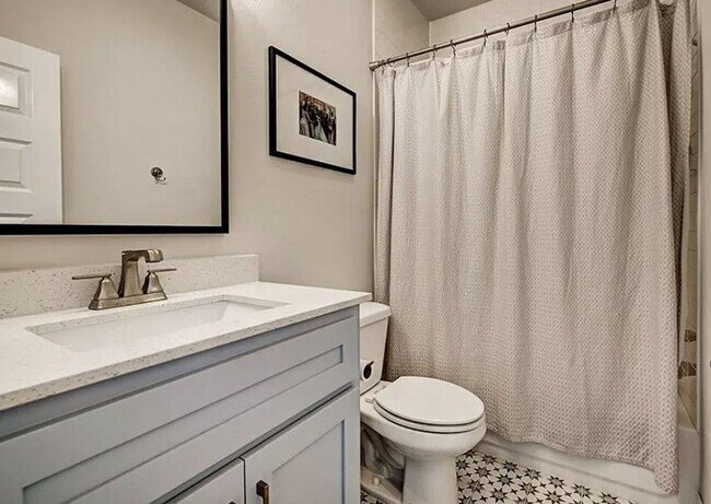 Foto del edificio - New Updated 3 bed 2 bath in Yukon!  $500 o...