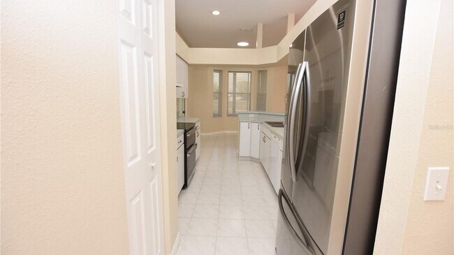 Building Photo - 7047 Hazeltine Cir