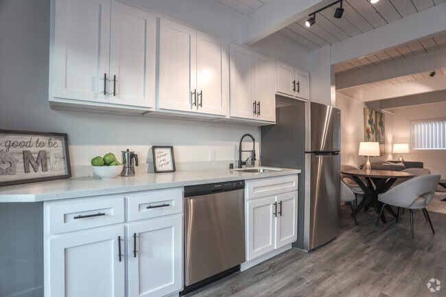 2BR, 1.5 BA-1100 SF - Culver Townhomes