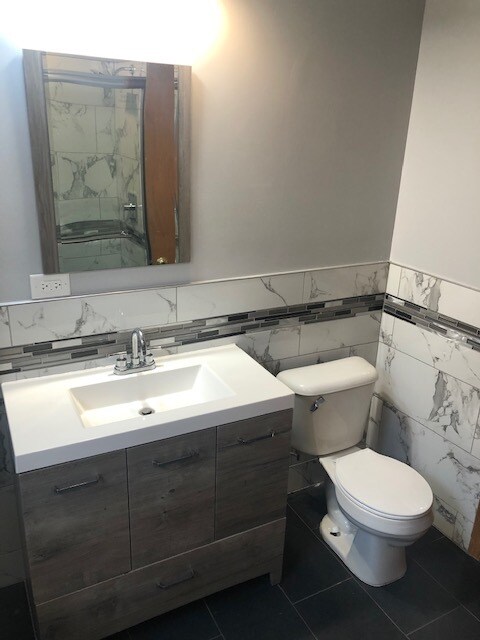 Foto del edificio - 1431 N Menard Ave