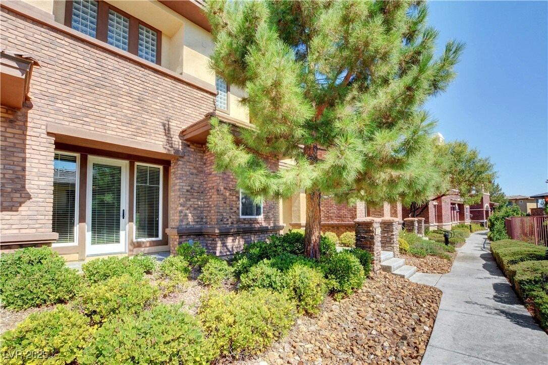 Foto del edificio - 11280 Granite Ridge Dr