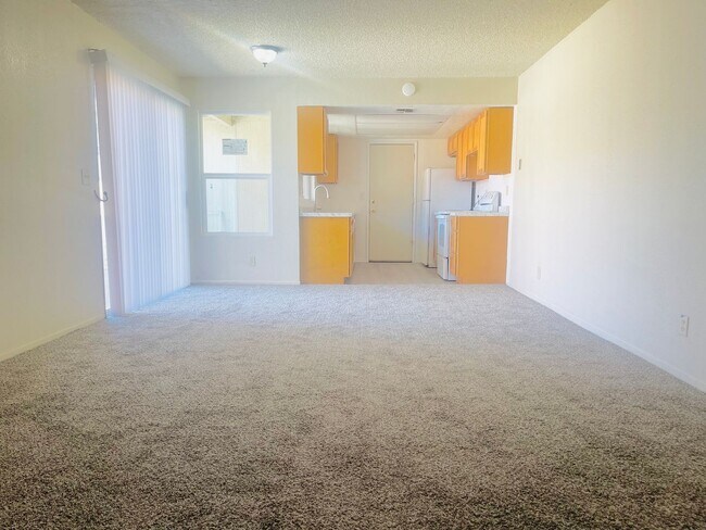 Building Photo - 1414-1416 Madison Ct