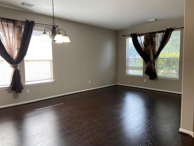 Foto del edificio - 16826 Tree Star Ln