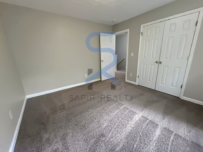Foto del edificio - 1562 Eastern Sunrise Ln