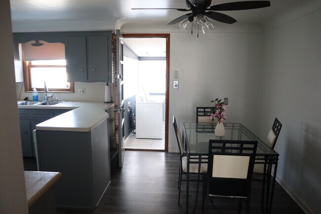 Building Photo - 1343 Pagel Ave