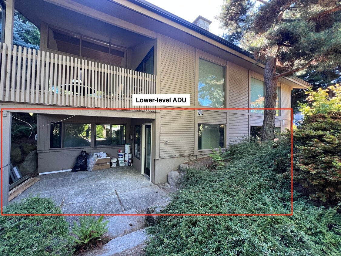 Primary Photo - 4204 85th Ave SE