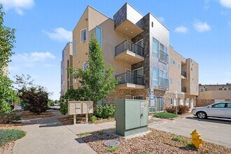 Building Photo - 14936 E Hampden Ave