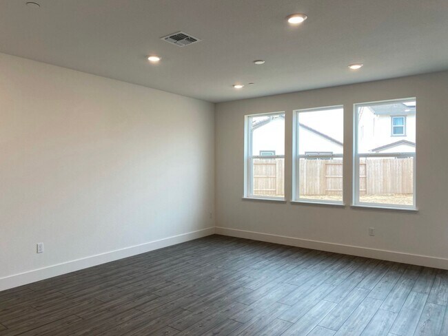 Building Photo - Gorgeous New Build with Solar Located in E...