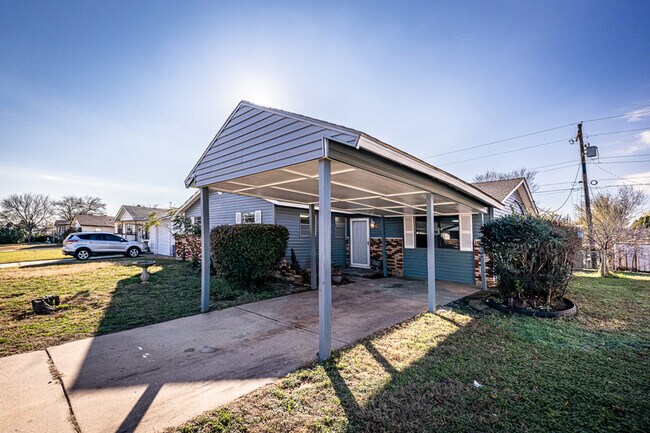 Foto del edificio - 911 SW 35th St