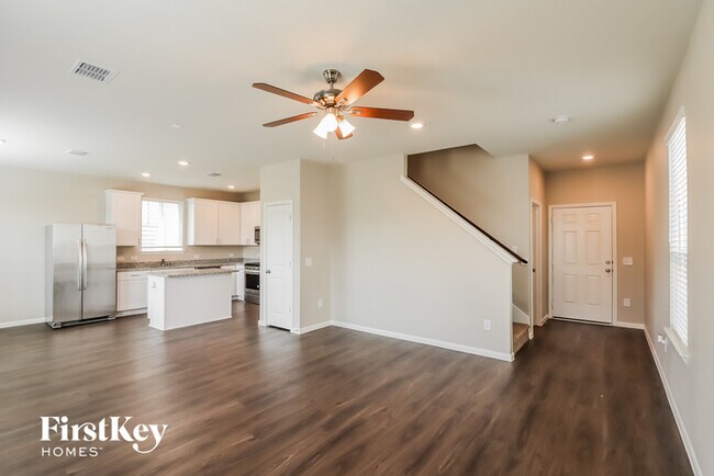 Building Photo - 11667 Braemar Village Dr