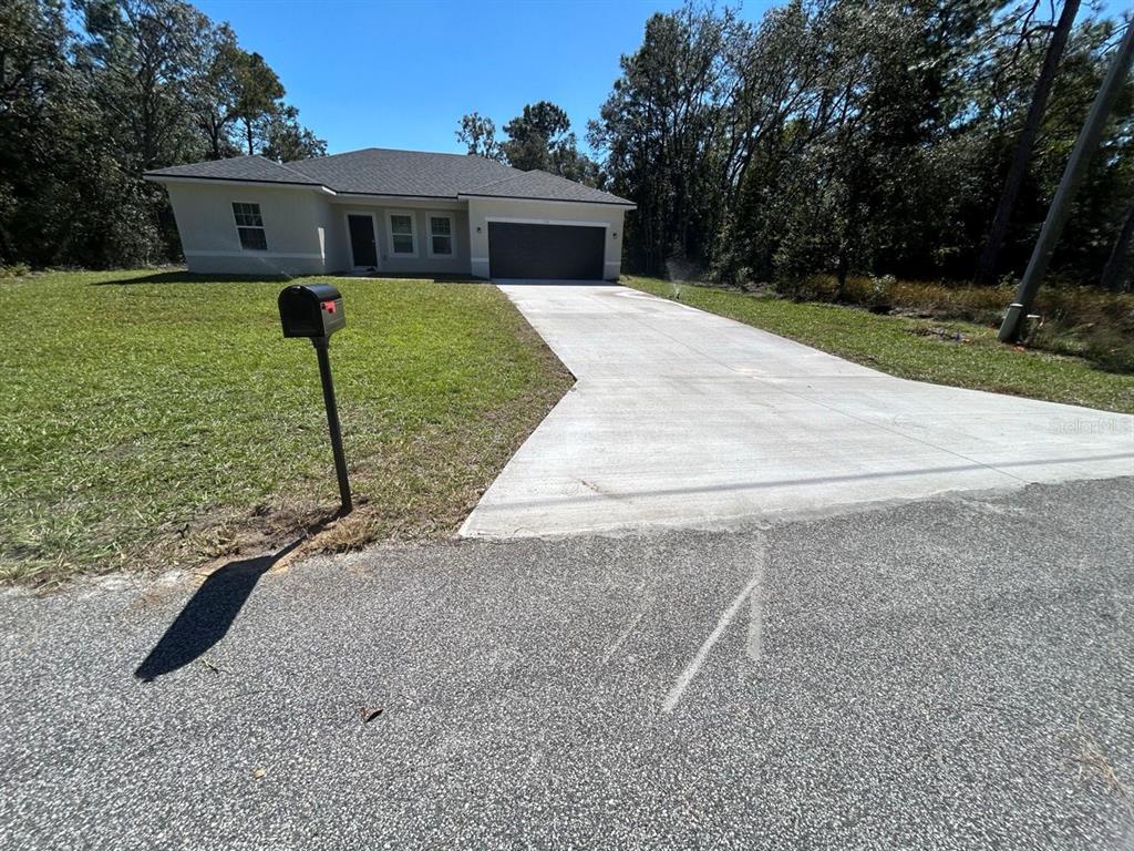 Foto principal - 104 W Greenbriar Pl