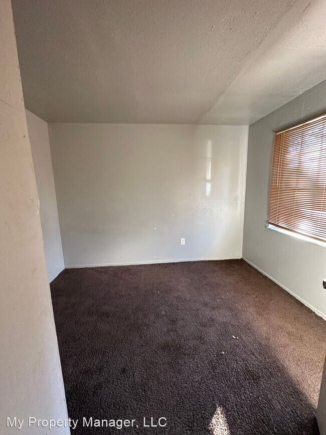 Building Photo - 4 br, 1 bath House - 4641 Westwood 6L