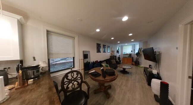 Foto del edificio - 712 W Briar Pl