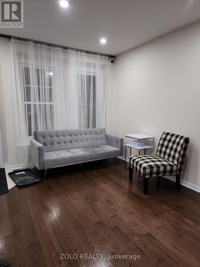 Photo du bâtiment - 8822 Sheppard Ave E