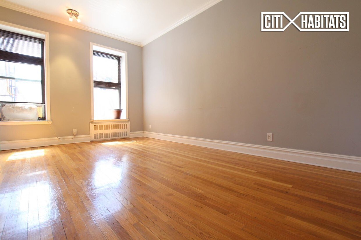 Primary Photo - 30 EAST 95TH STREET