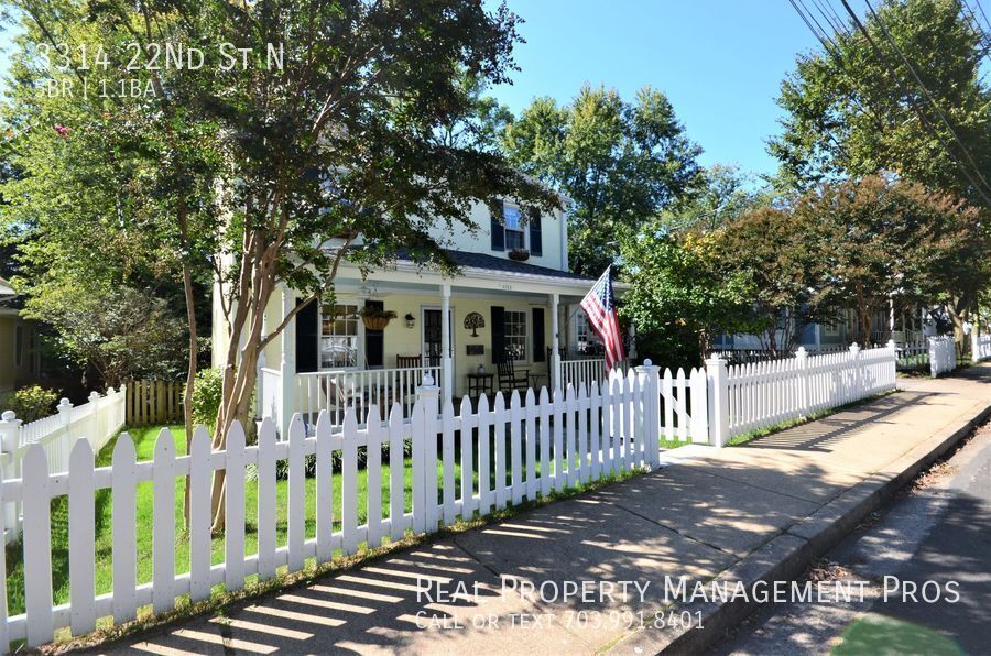 Foto principal - Beautiful Colonial in Charming Maywood, N ...