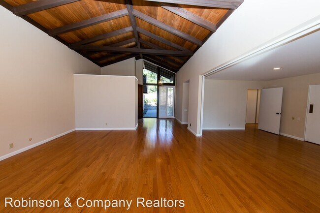 Building Photo - 4 br, 3.5 bath House - 131 Croydon Way