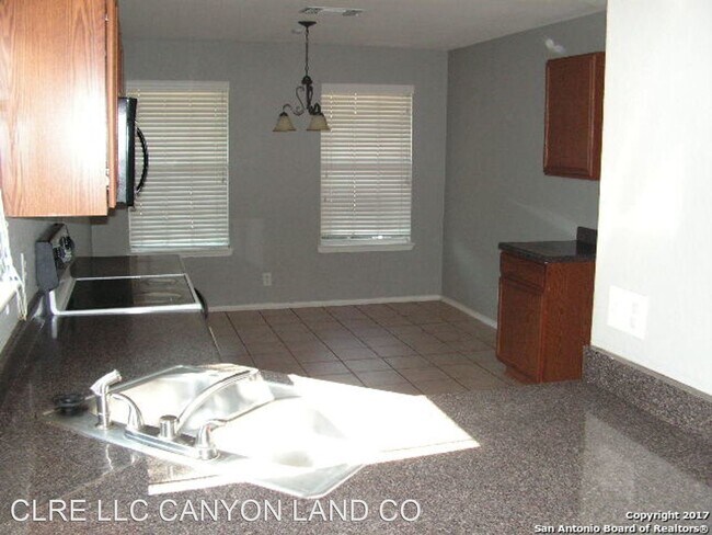 Foto del edificio - 3 br, 2 bath House - 6602 NORA VISTA WAY