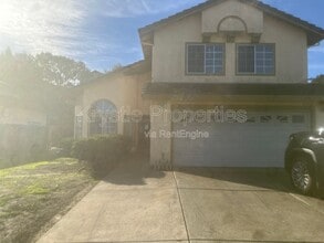 Building Photo - 405 Whitney Ave