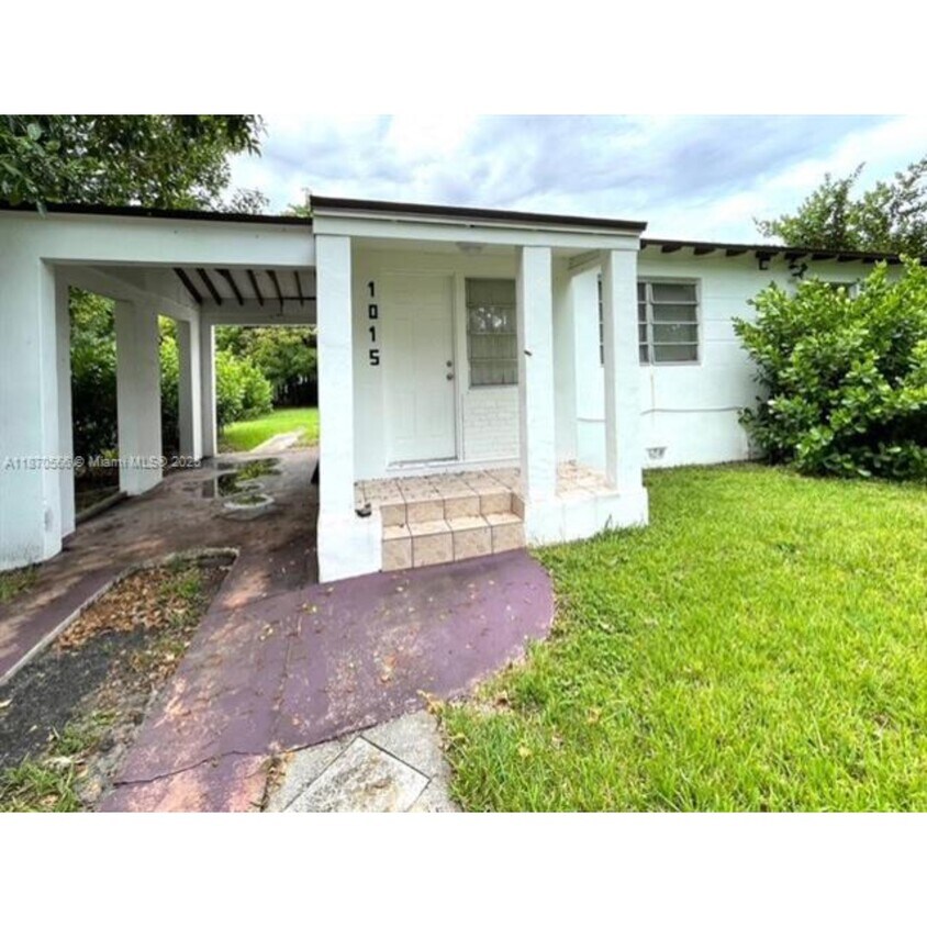 Foto principal - 1015 NW 42nd St