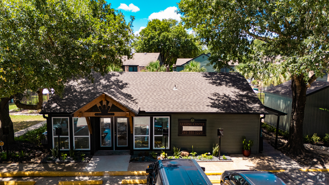 Building Photo - OAK BEND APARTMENTS