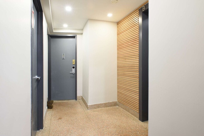 Foto del edificio - 244 E 75th St