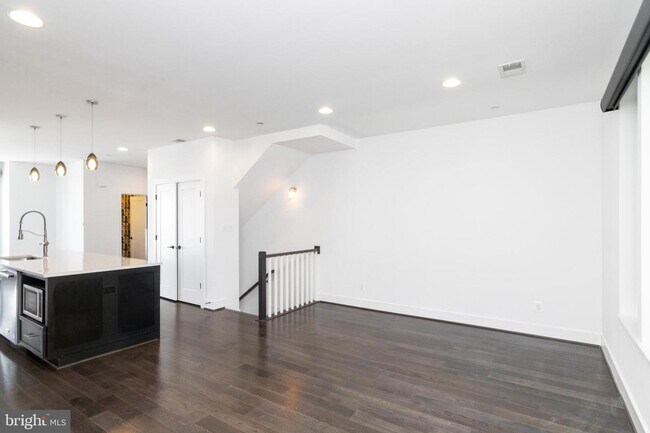 Foto del edificio - 1220 Towson St