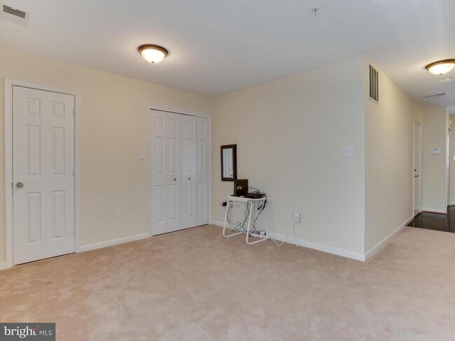 Building Photo - 3919 Elite St