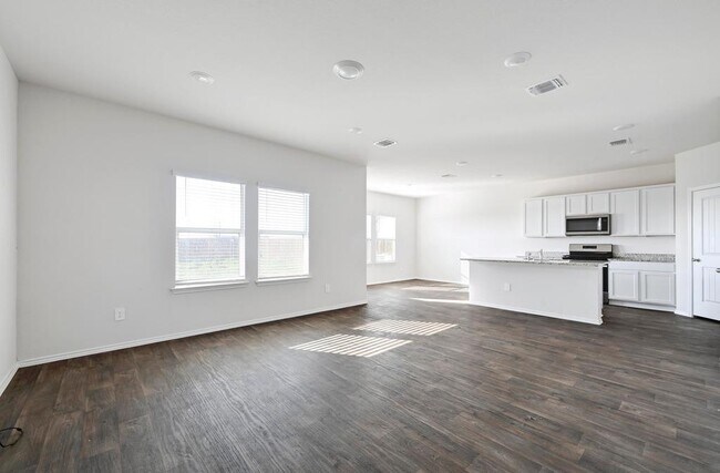 Foto del edificio - 229 Frogmore Lp