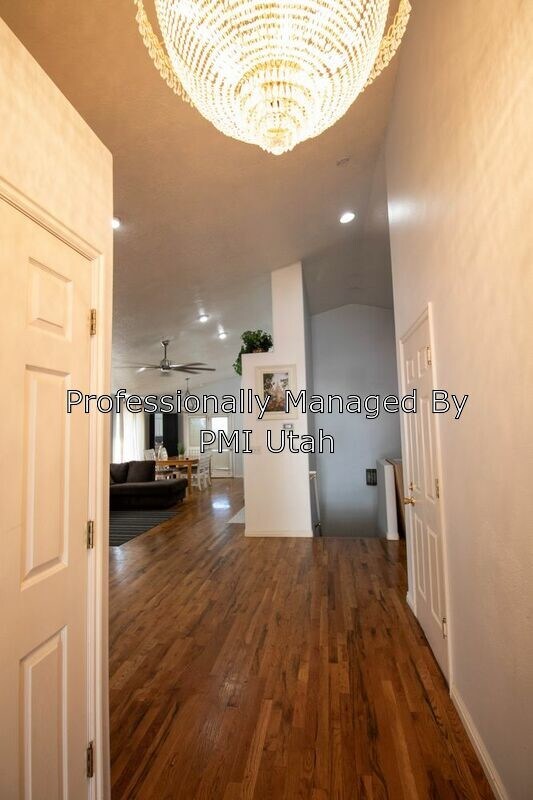 Building Photo - 1116 S Slate Canyon Dr