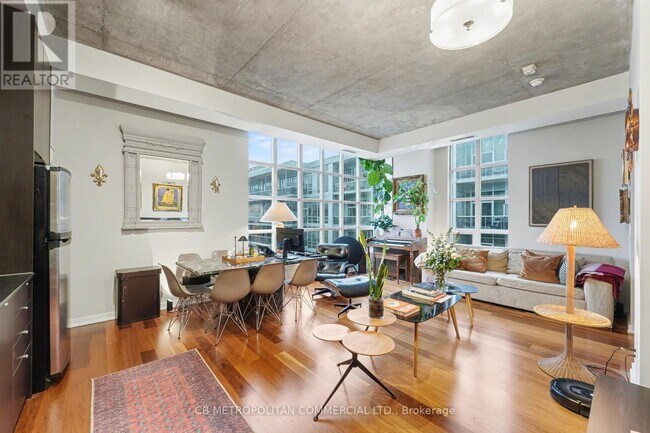 Photo du bâtiment - 23 Brant St