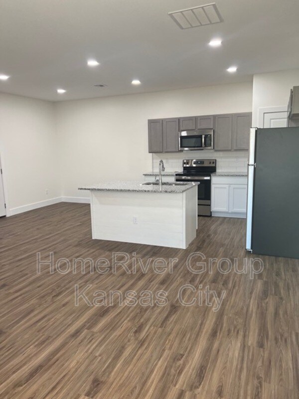 5758 E Bristol St, Bel Aire, KS 67220 Townhouse for Rent in Bel Aire