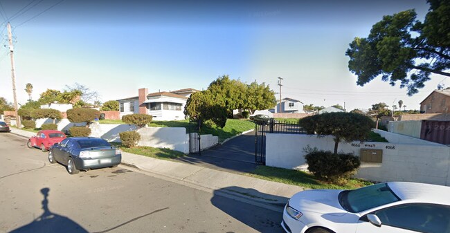 Foto del edificio - 4068 Newton Ave