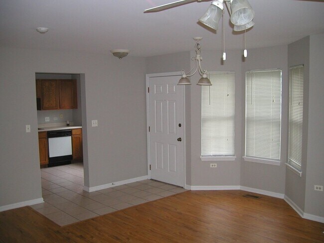 Foto del edificio - 2211 Waterleaf Ct