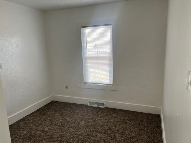 Building Photo - 1114 N Park St