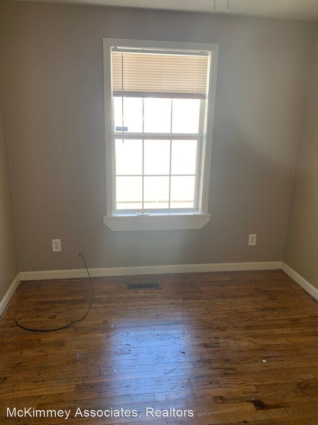 Building Photo - 2 br, 1 bath House - 220 Curtis Sykes