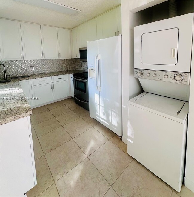 Foto del edificio - 1487 Springside Dr