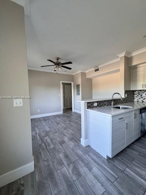 Foto del edificio - 222 Sidonia Ave