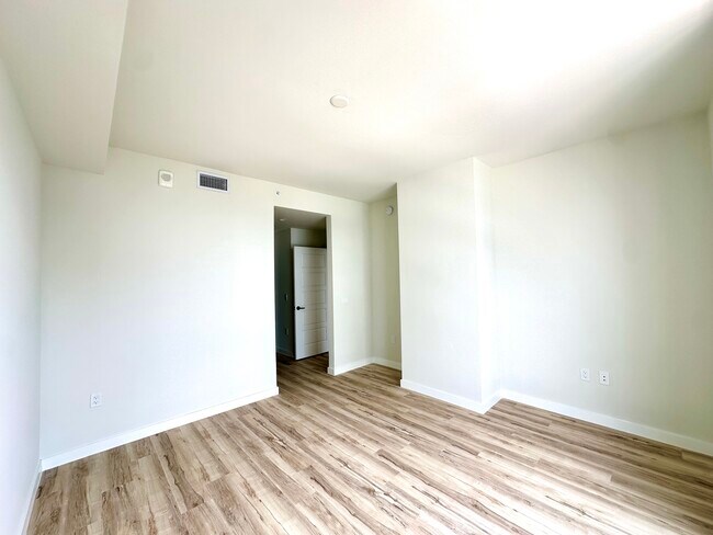 Foto del edificio - 142 SW 5th Ave