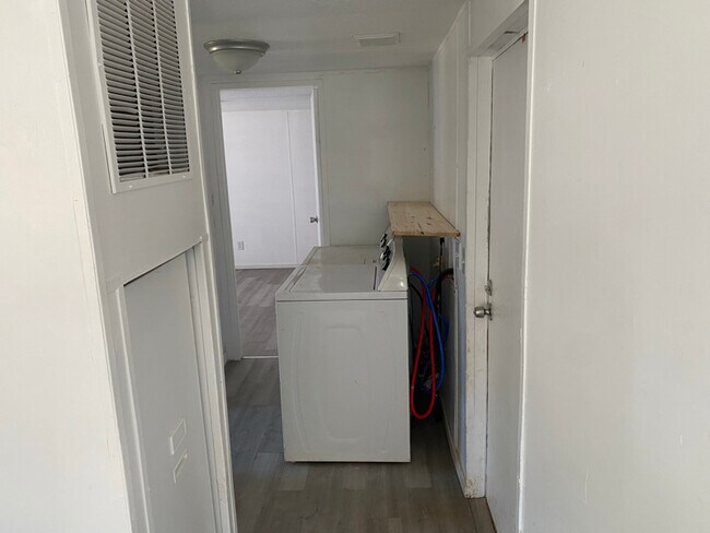 Foto del edificio - 313 Amy St