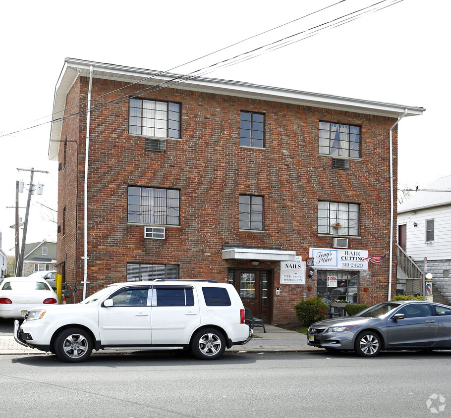 Foto del edificio - 15 Westfield Ave