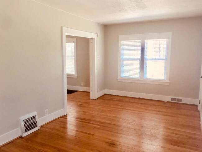 Building Photo - 400 N 39th St