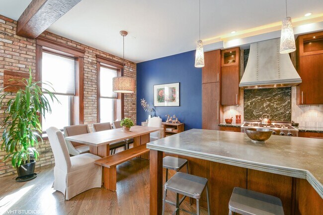 Foto del edificio - 2608 N Dayton St