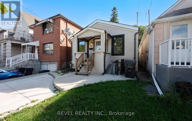 Photo du bâtiment - 69 Rockcliffe Blvd