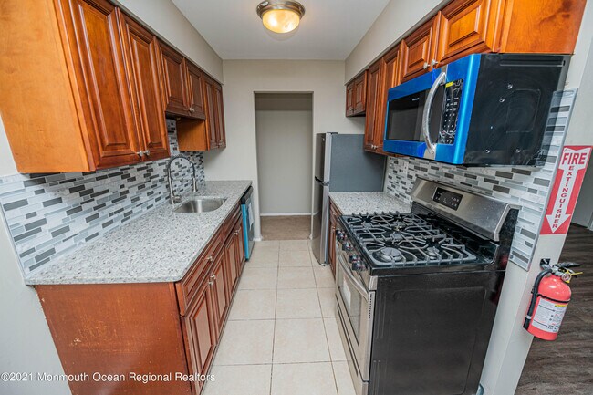 Foto del edificio - 32 Manchester Ct