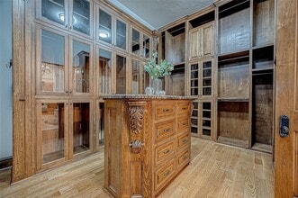 Building Photo - 3 Congressional Cir