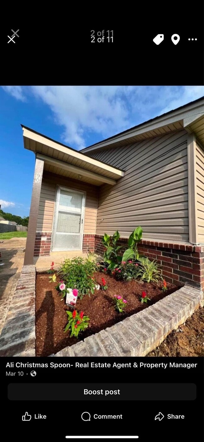 Building Photo - 90 Harmony Dr W