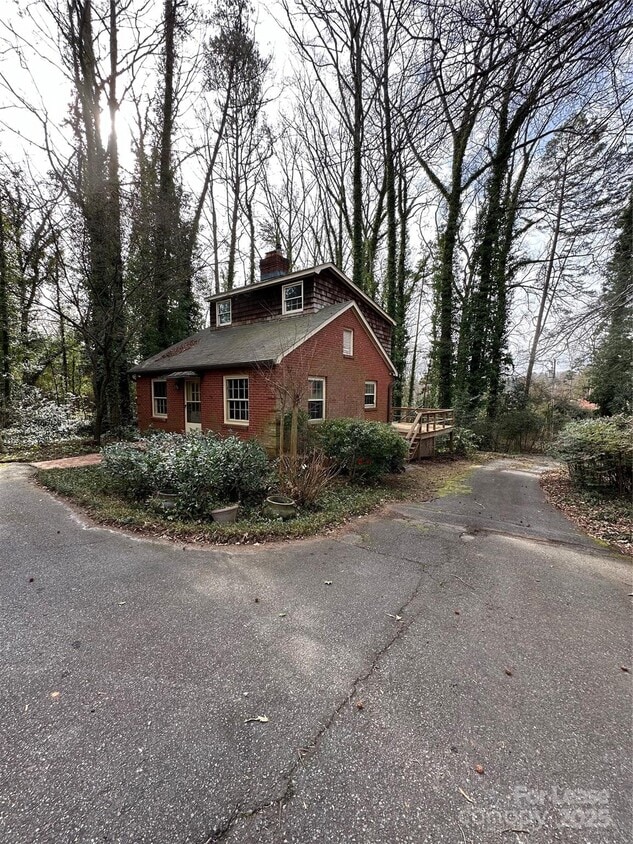 Primary Photo - 7006 Sardis Rd