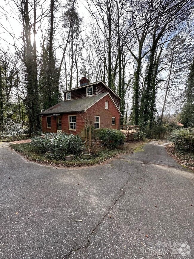 Building Photo - 7006 Sardis Rd